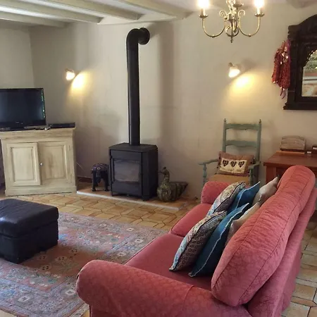 Detached Charentais Stone Built House With Private Pool Casa di campagna